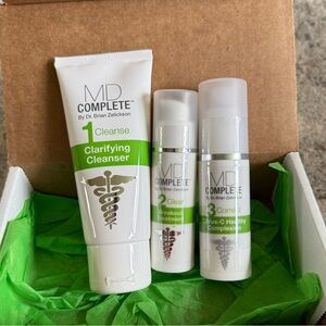 Green and White Skincare Cleanser and Exfoliant Set